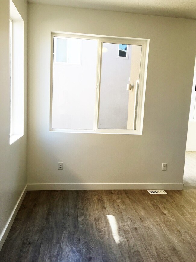 Photo - Beautiful 3 Bedroom Home in Herriman with Fenced Yard!!