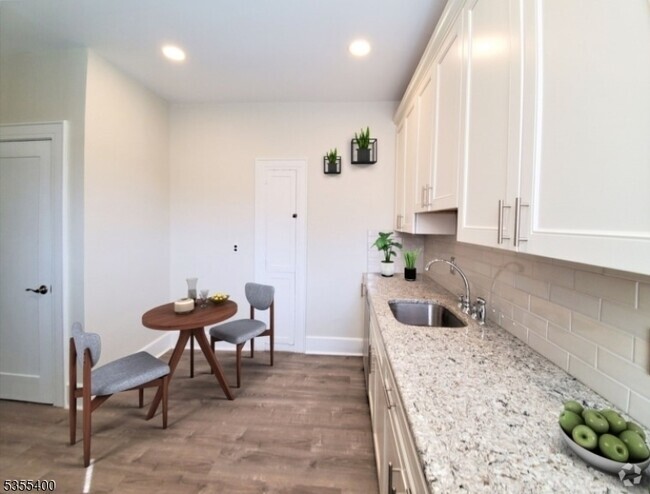 Building Photo - 14 Forest St Unit 107 Rental