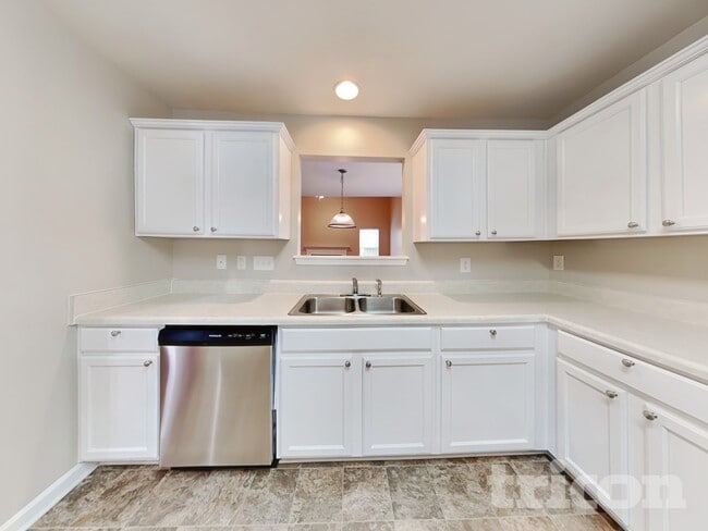 Photo - 7432 Hidden Creek Dr