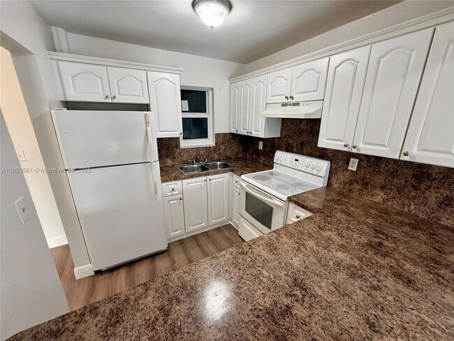 Photo - 2400 NW 16th St Rd Unit 404