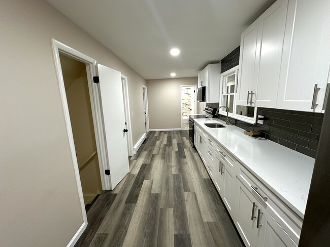 Photo - 23 Allview Ave