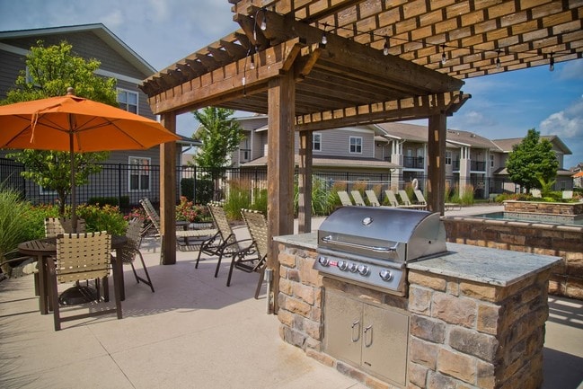The Manor Homes of Eagle Glen