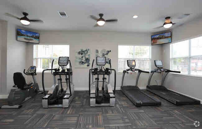 Photo - 2530 University Ave Unit SI ID1036851P