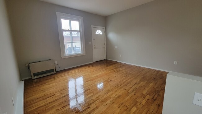 Photo - 49 Warren St Unidad C