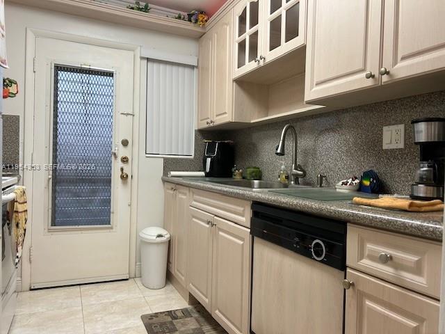 Photo - 3923 NE 166th St Unit N-108