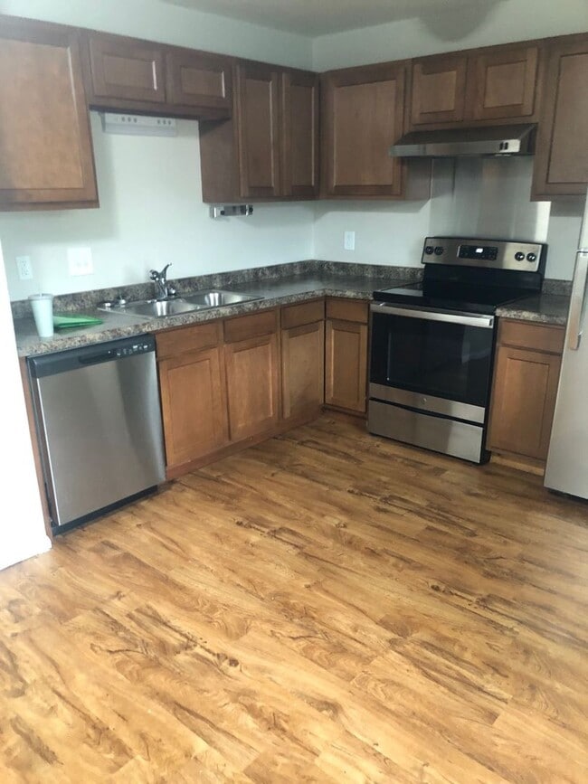 Photo - Charming 1-Bedroom 1-bathroom Apartment in the Heart of Chesterton! Unidad A2