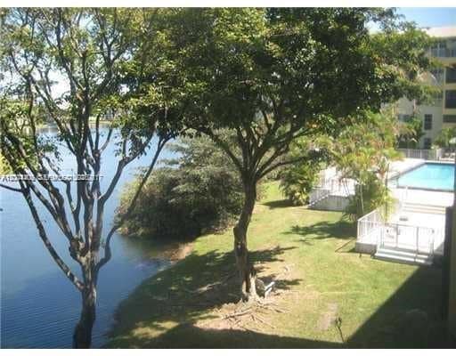 Photo - 8775 Park Blvd Unit 305