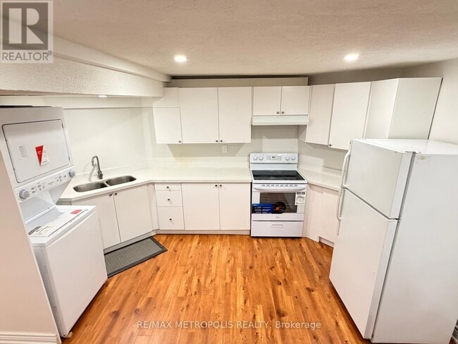 Photo - 216 Gwendolyn St