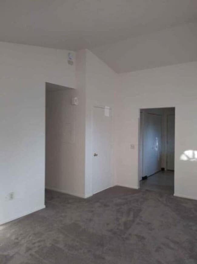 Photo - 3 bedroom 2 bath home close to downtown