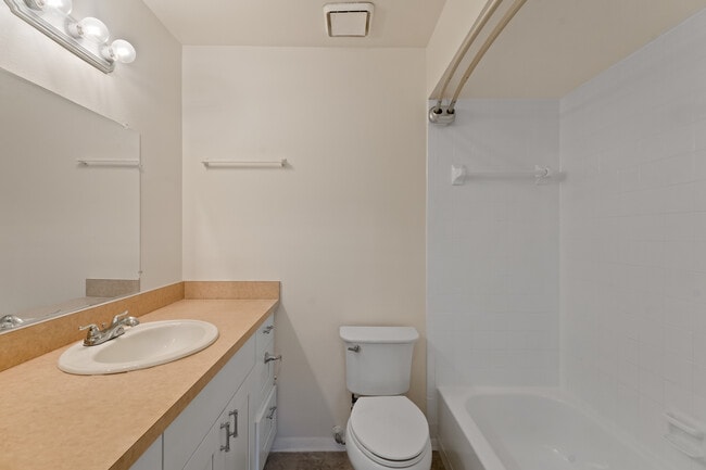 Photo - 427 2nd Ave Unidad 427