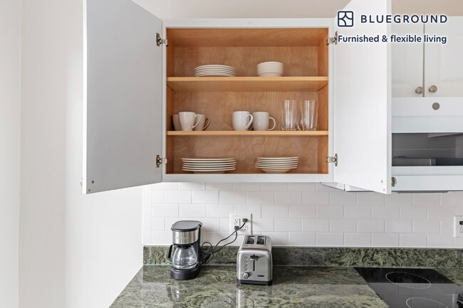 Photo - 232 Newbury St Unit FL2-ID1299