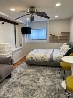 Building Photo - 230 Beacon St Unit 1 Rental