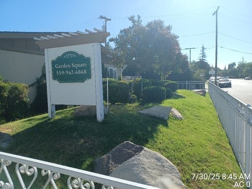 Building Photo - 208 W Dakota Ave