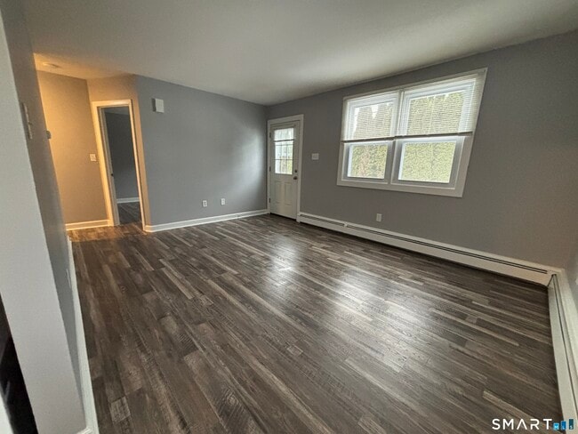 Photo - 142 Meridian St