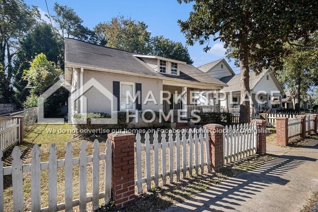Photo - 1638 Mercer Ave