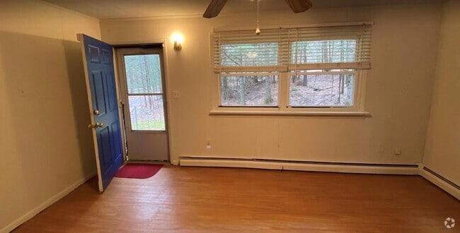 Building Photo - 16 Allen Rd Rental