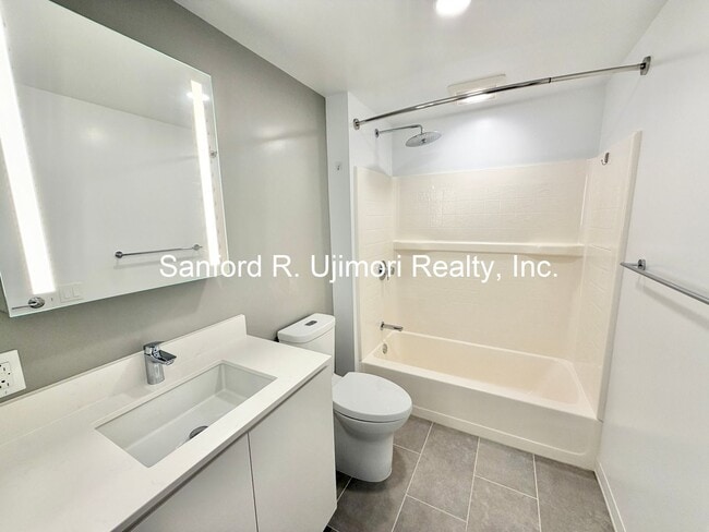 Photo - queen2811 Unit 1
