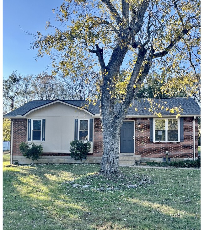 Building Photo - 712 W Sagefield Dr