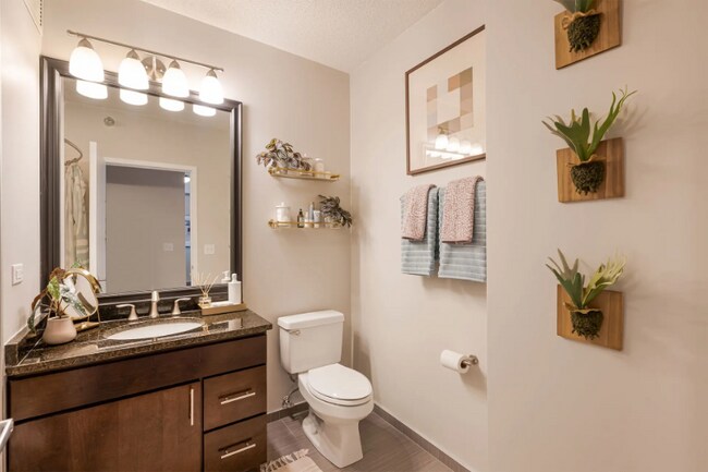 Photo - 362 E Ohio St