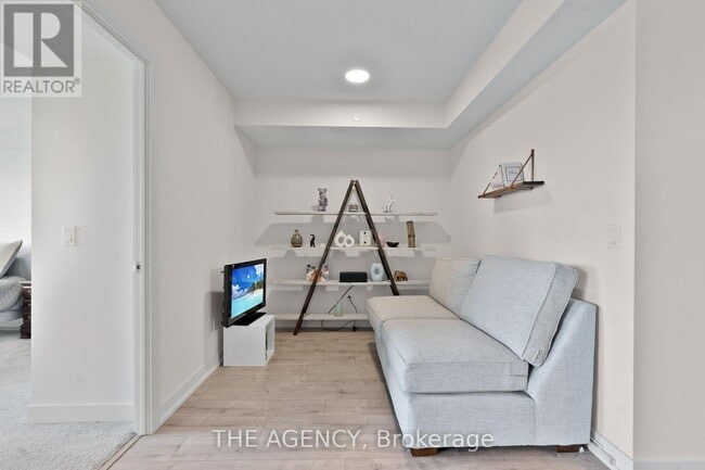 Photo - 10 Wilby Crescent Unit 509