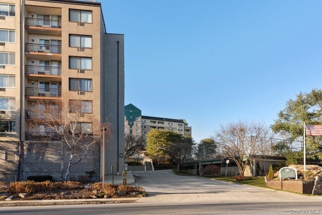 Photo - 703 Pelham Rd Unit 208