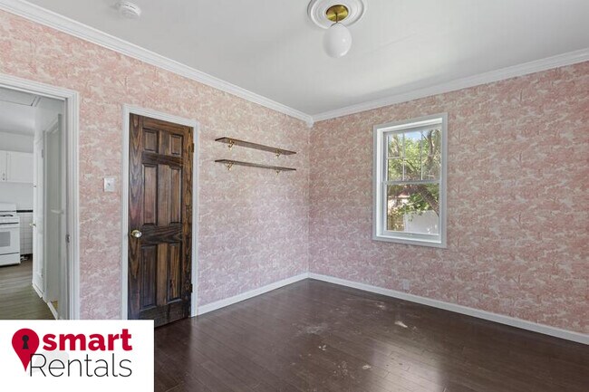 Photo - 3 S Harvey Ave