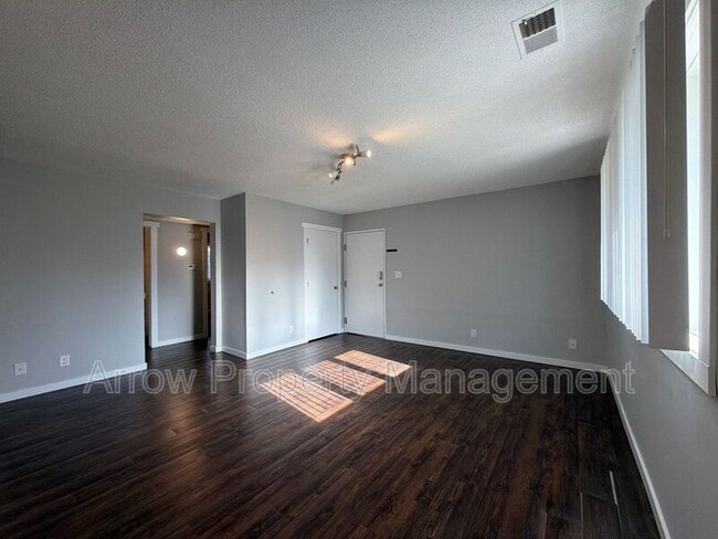 Photo - 520 N 4th St