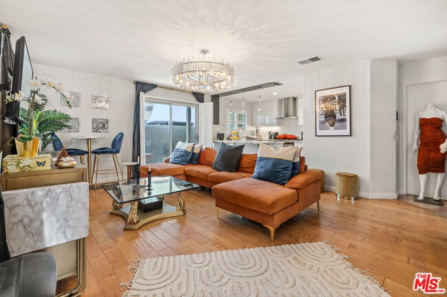 Photo - 3252 Park Ln