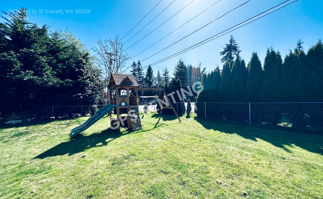 Photo - 11931 2nd Dr SE