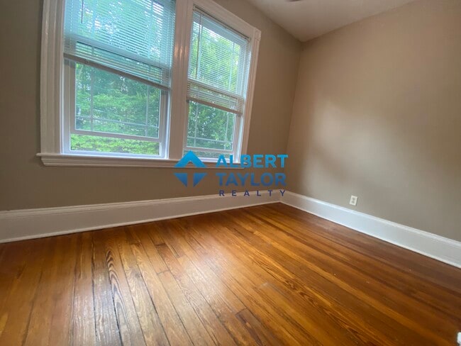 Photo - 1 Parker Hill Ter