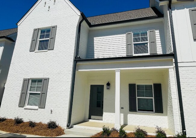 Photo - 510 Meadowcrest Dr Townhome