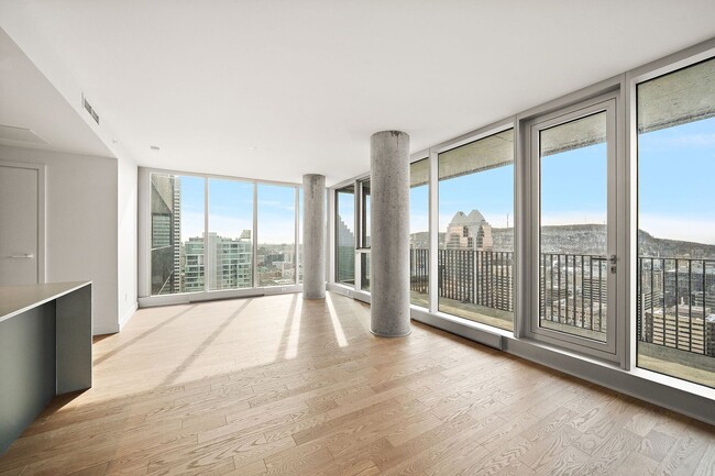 Building Photo - 1205 Pl. Phillips Unit 3710