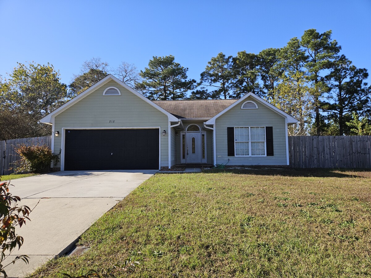 Photo - 212 Longleaf Pines Dr House