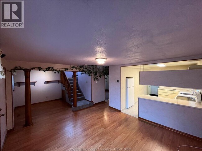 Photo - 2629 Meldrum Rd