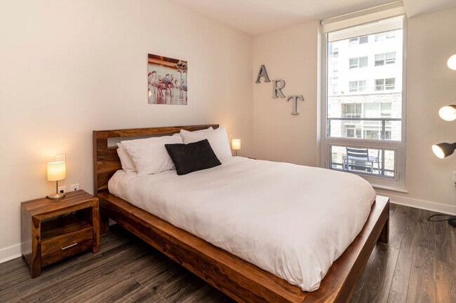 Photo - 49 Kings Wharf Pl Unit ID1222936P