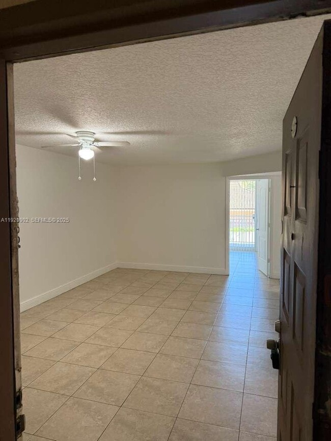 Photo - 6960 Miami Gardens Dr Unit 2-225