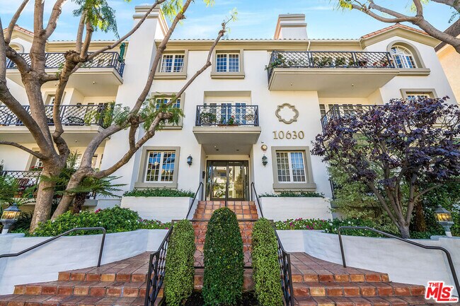 Photo - 10630 Eastborne Ave Unit 203