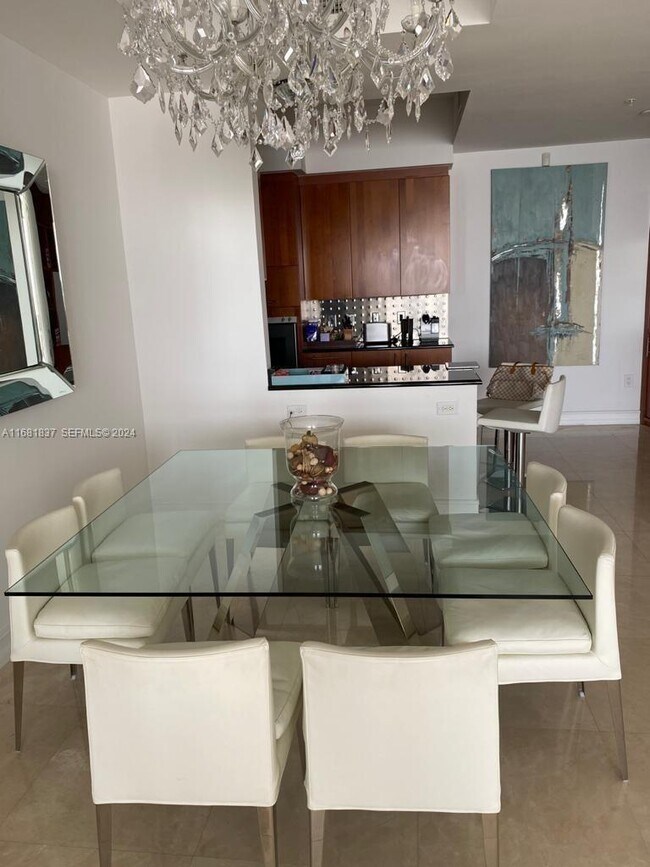 Photo - 18101 Collins Ave Unidad 1907