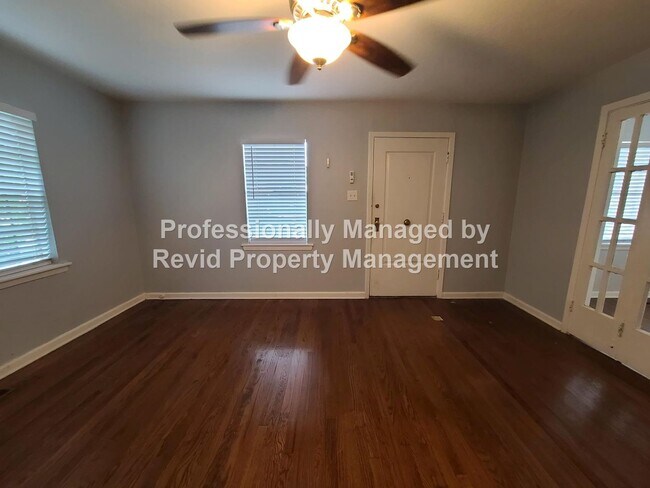 Photo - ESS 1205 Unidad 1205 A