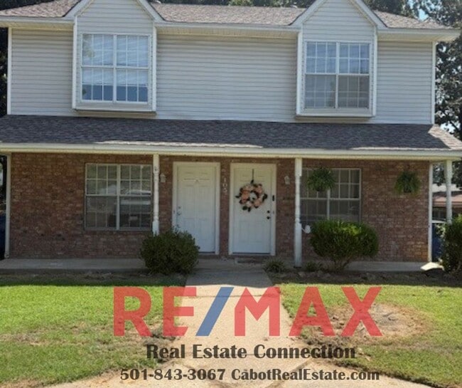 Building Photo - No smoking / vaping and pets permitted wit... Rental