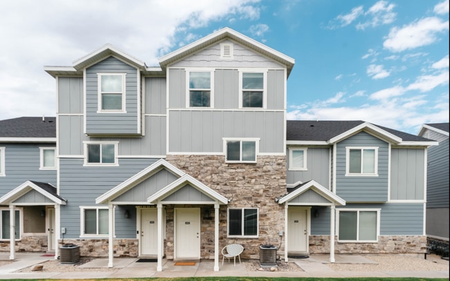 Building Photo - 14414 S Ferndale Way