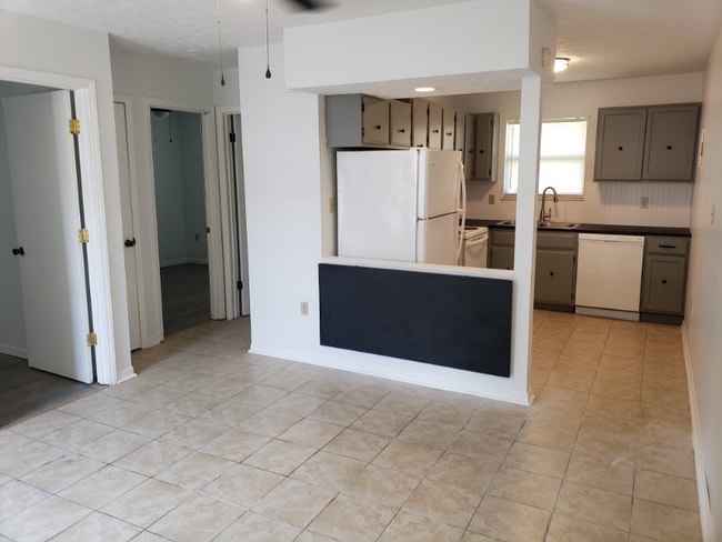 Photo - 280 W Main St Unit 1