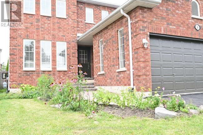 Photo - 14 Brown Wood Dr
