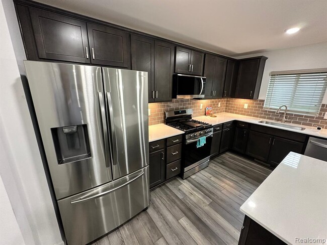 Photo - 9153 Dogwood Ln