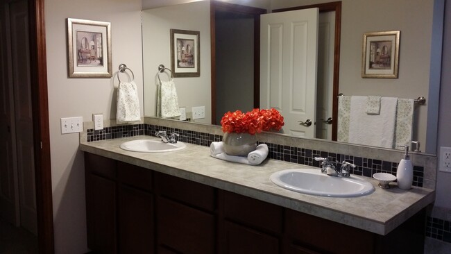 Photo - Modern Comfort and Space in a Peaceful Bot...