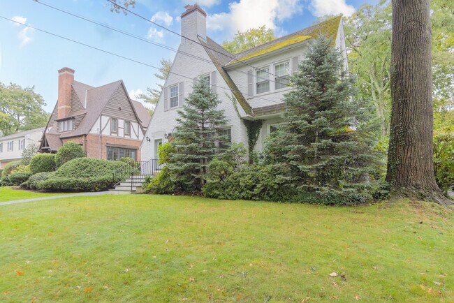 Photo - 7 Carthage Ln