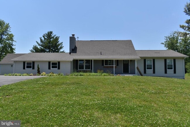 Building Photo - 4055 Ringwood Rd