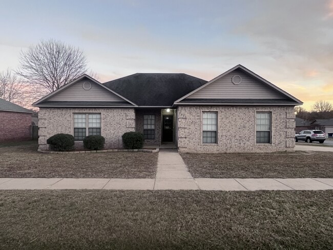 Photo - 2309 S 1st St