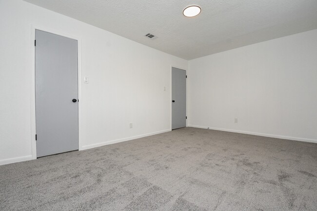 Photo - 15814 Winding Moss Dr
