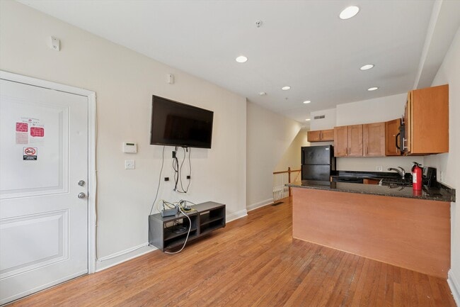 Building Photo - 1929 N 18th St Unit A